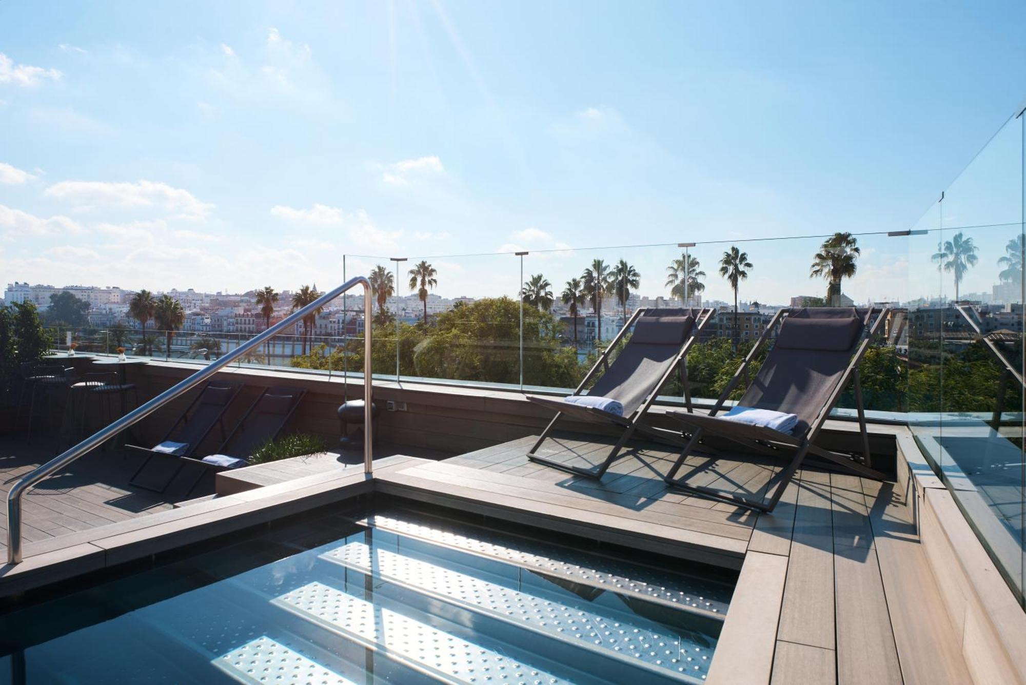Hotel Kivir Sevilla Exteriér fotografie